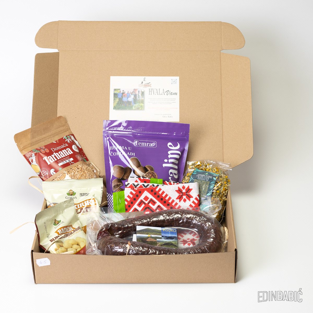 Paket domaćih proizvoda – M